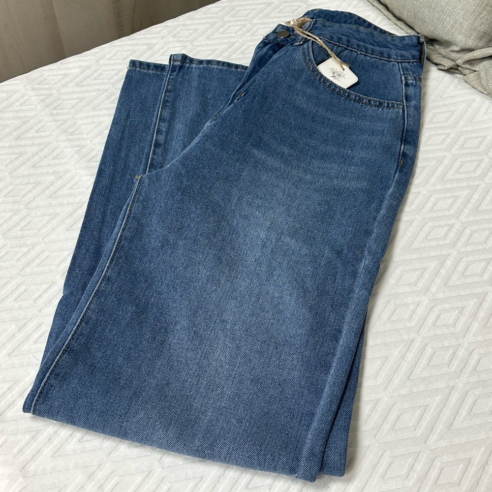 The Beachside Blue Jeans 🏝️